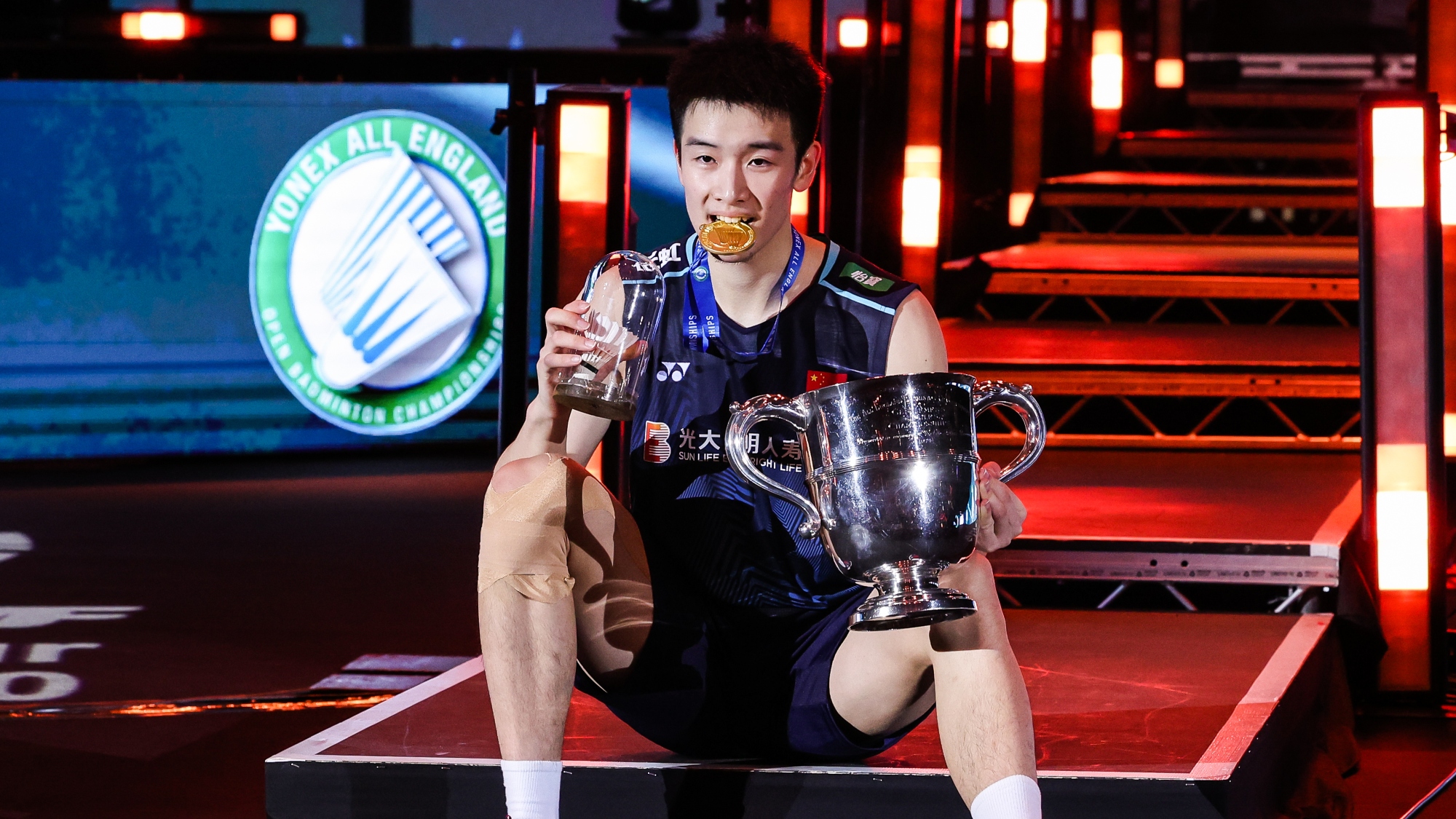 Li Shi Feng emulates hero Lin Dan by winning YONEX All England All England Badminton